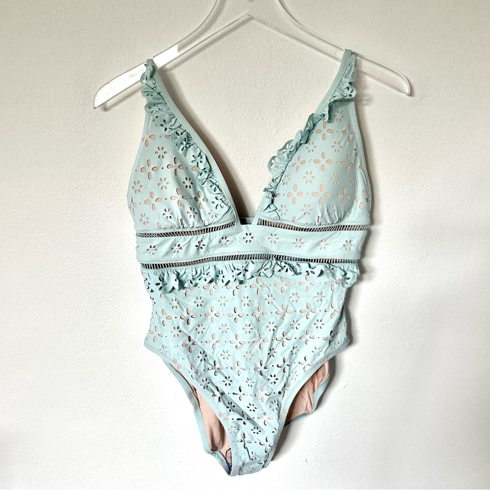 [J.Crew] Scallop Ruffle Eyelet One Piece Swimsuit - Picture 3 of 7